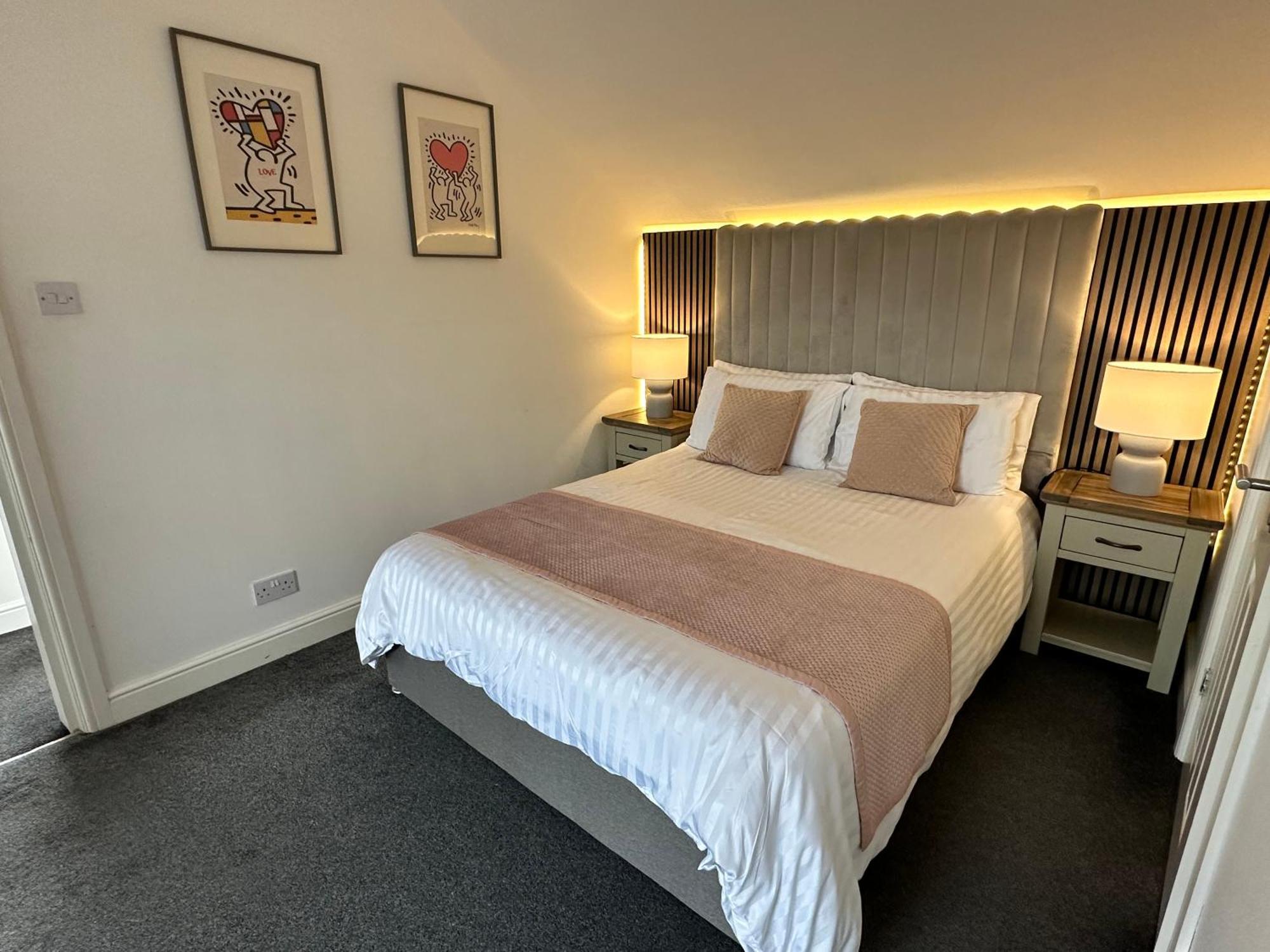 Waterside Mufc & Trafford Centre Townhouse 4 Bedroom Free Parking แมนเชสเตอร์ ภายนอก รูปภาพ